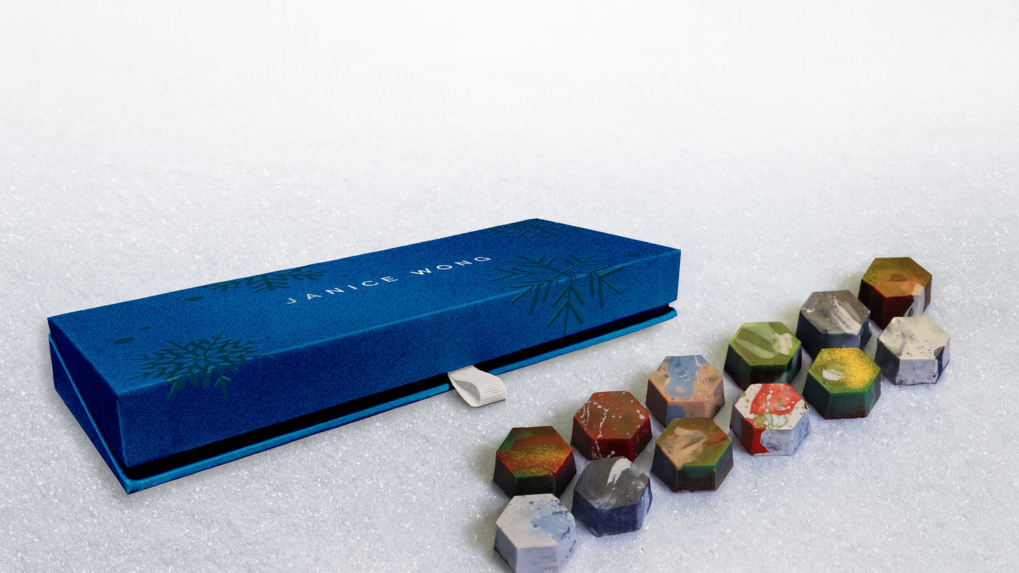 Box of 12 Christmas Edition