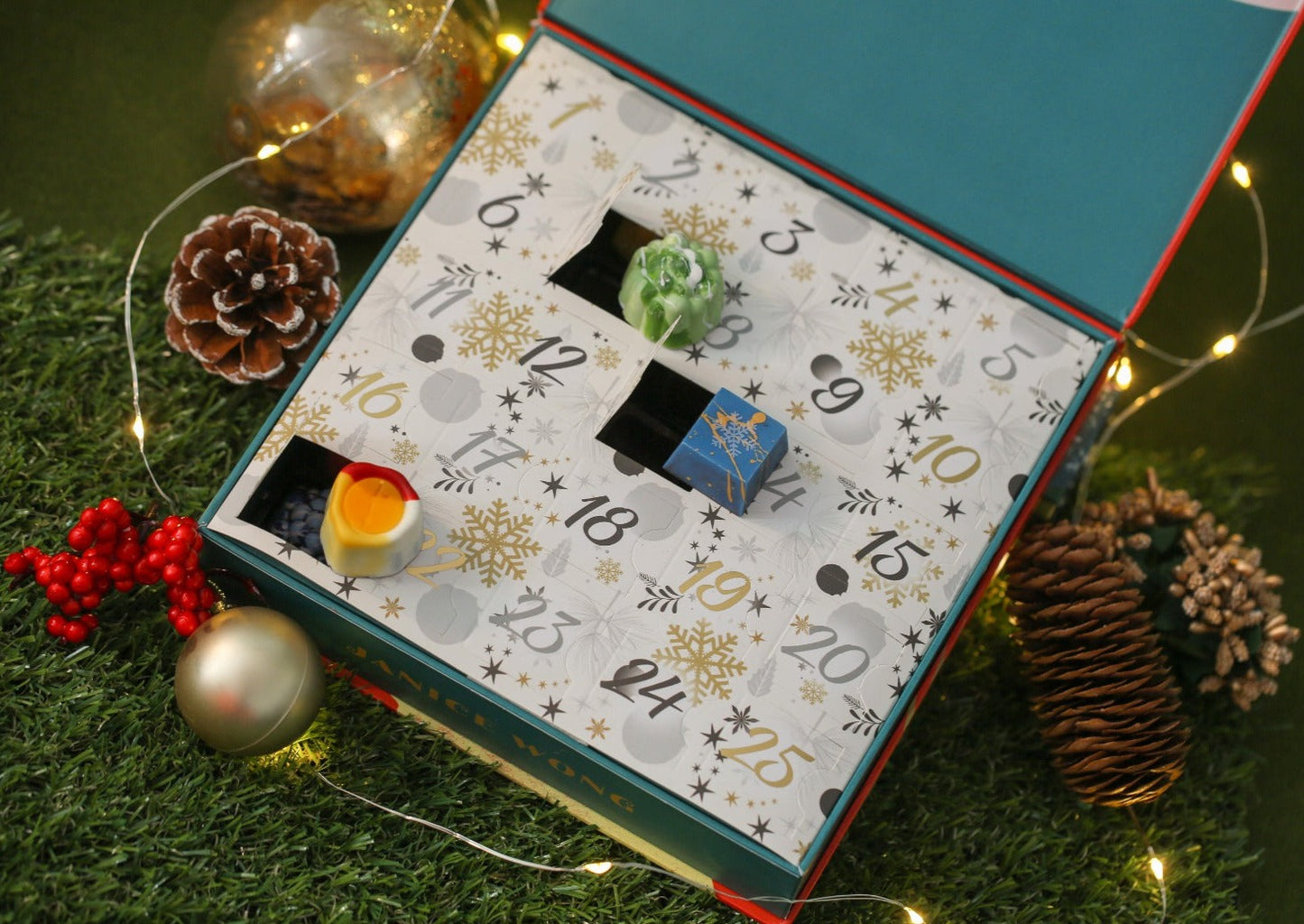 Advent Calendar Christmas Box of 25