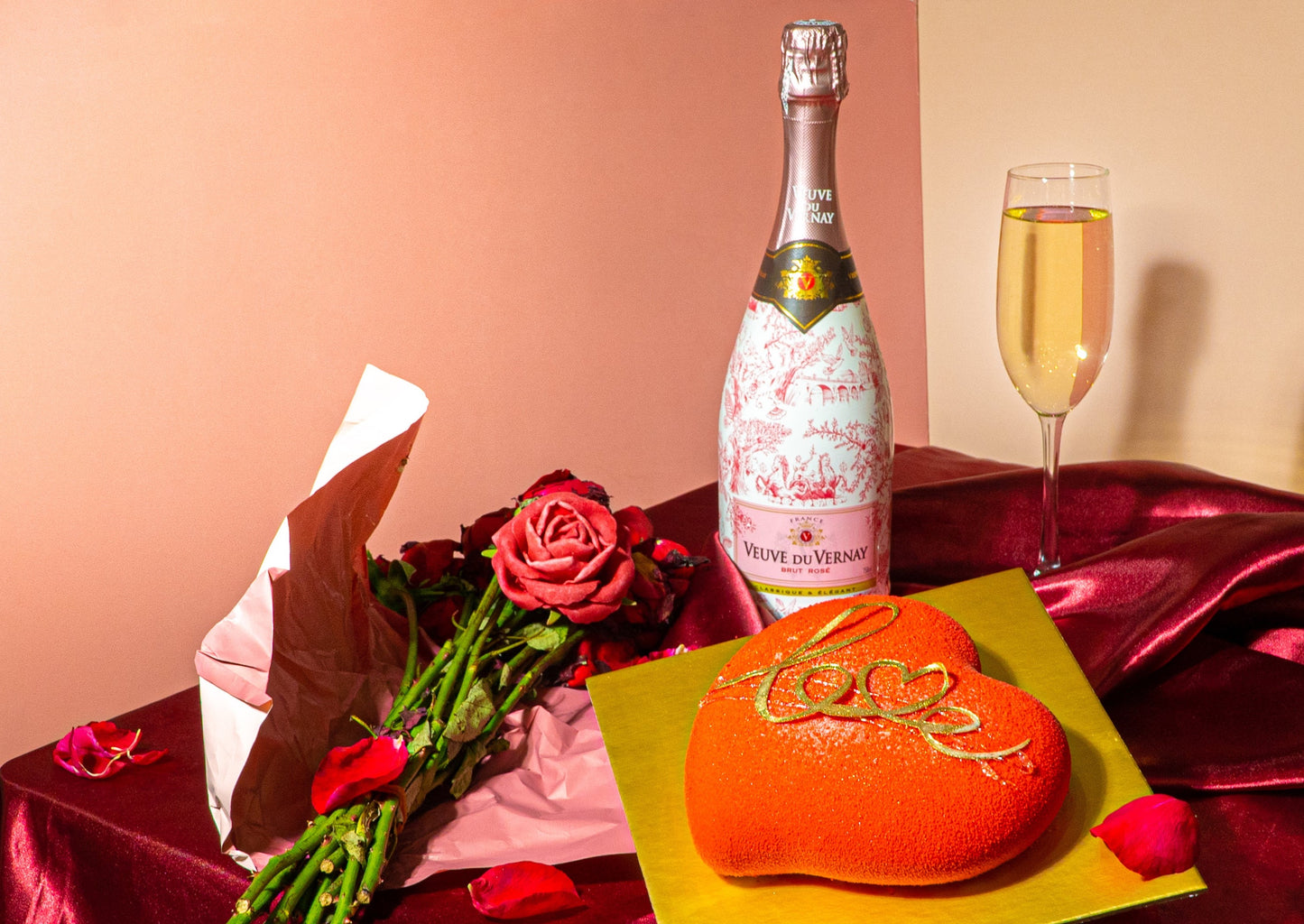 Roses & Hearts Valentine Wine and Cake