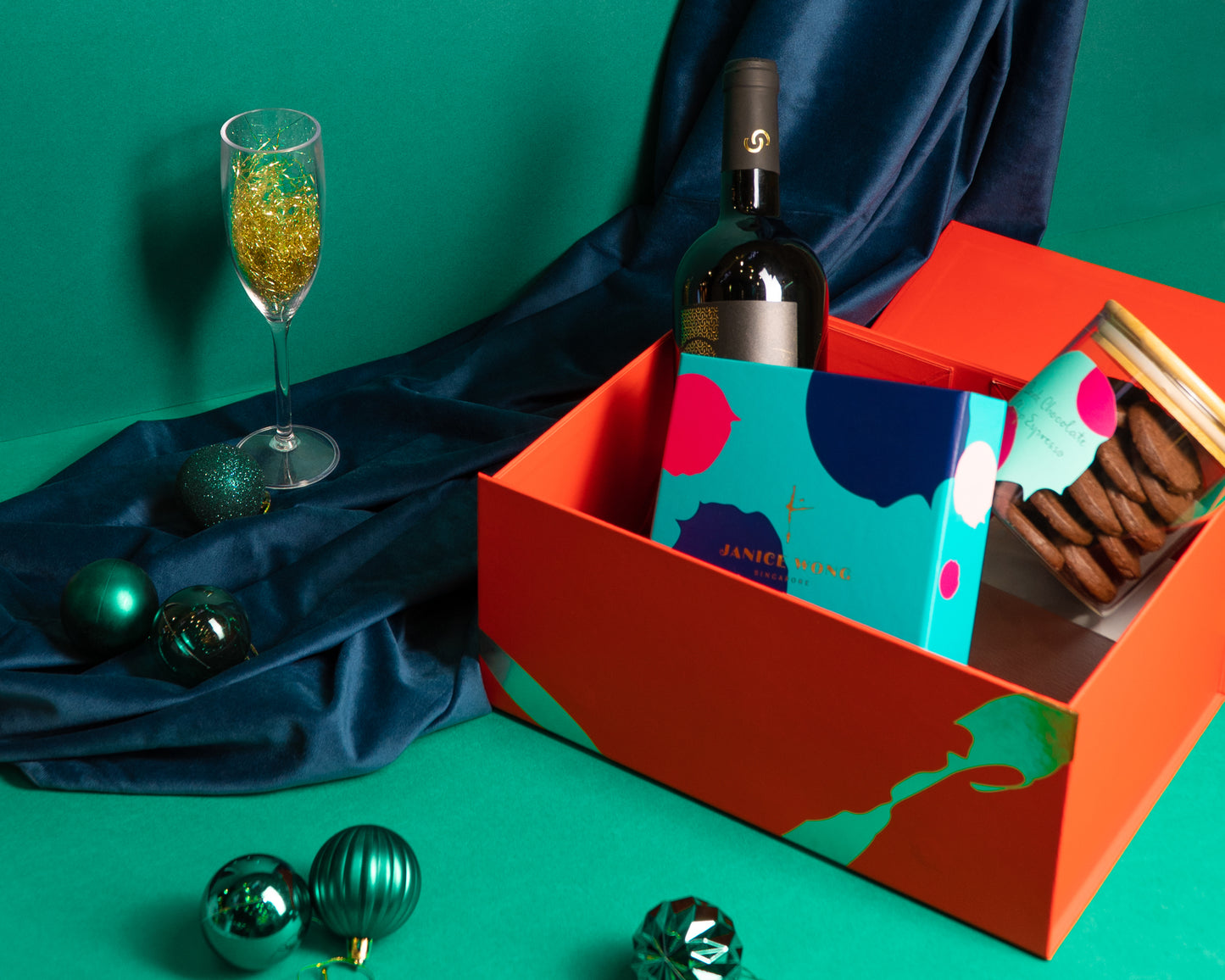 Chocolate & Coppi Red Wine Xmas Bundle