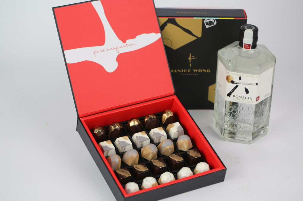 JW x Roku Gin Christmas Chocolate Box of 25